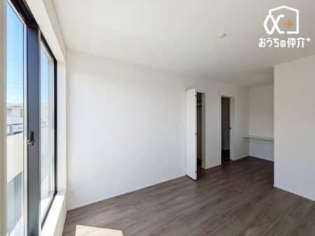 �Q�� -