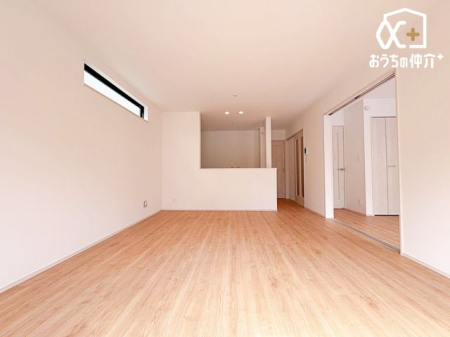 ���r���O -