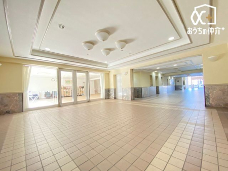 �G���g�����X -