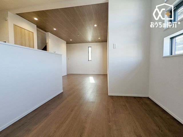 ���r���O 2�K��LDK�����邽�߁A����̎������C�ɂȂ�܂���B�v���C�x�[�g��Ԃ��ۂ����LDK�ł��I