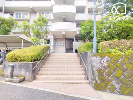 �G���g�����X -