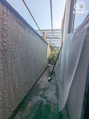 �o���R�j�[ �o���R�j�[�̗l�q�ł��B2��������o����ł��܂��B