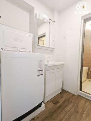 ���ʑ�E���ʏ� �L�X�Ƃ��������h���[�X�y�[�X�ł��B���ʑ�Ɨ����̂��΂ɐ���@������z�u�͂ƂĂ��֗��ł��B