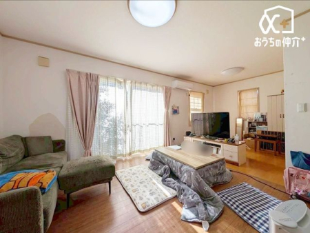 ���r���O -