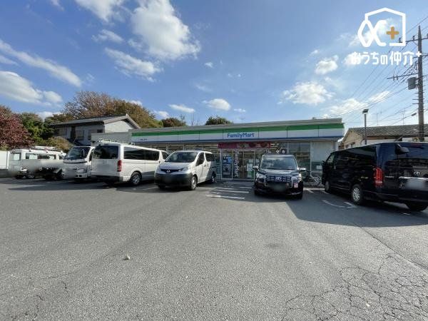 ���ӊ� �t�@�~���[�}�[�g�����㐴�˓X �k��5���B�����w�k������k����8���B���ԏꂠ�� 370m