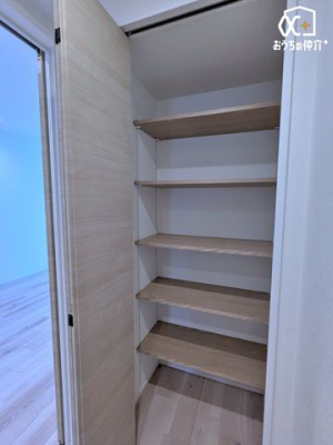 ���[ �[�˃X�y�[�X������܂��I�܂Ƃߔ����������p�i�A�����u���̐H���i��G�ߗp�i�����܂Ƃ߂ăX�g�b�N�o����\���ȍL���I�Ƃ��Ă��d�󂵂܂��ˁB