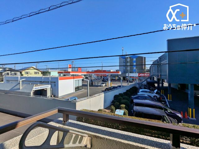 ���̑� �o���R�j�[���猩�n�����i�F�ɂȂ�܂��B���V�C�̗ǂ����́A�󂪂悭�����A�C�����̂�����ԂɂȂ肻���ł��ˁI�z�����Ȃǂ��A���񌻒n�ɂĂ��m���߂��������I���₢���킹���҂����Ă���܂���(^^)/