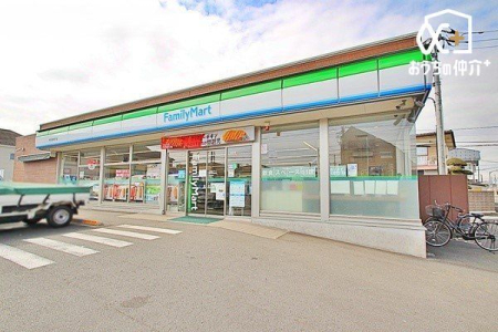 ���ӊ� �t�@�~���[�}�[�g���v���đO��X �k��2���B�c�Ǝ��ԁF24���� ���ԏ�F�L 160m