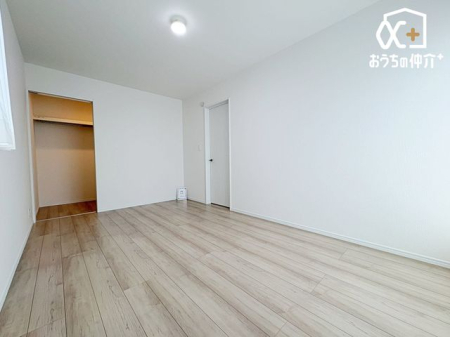 �Q�� -