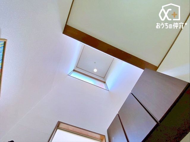 ���� �C�i����f�U�C�����������ւ́A�Z�ޕ��̖������𖞂����N�I���e�B�B�A��邲�Ƒ���A�K�������C�����悭�}����E���炬�ɖ�����������Ԃ�\�������Ă���܂��B