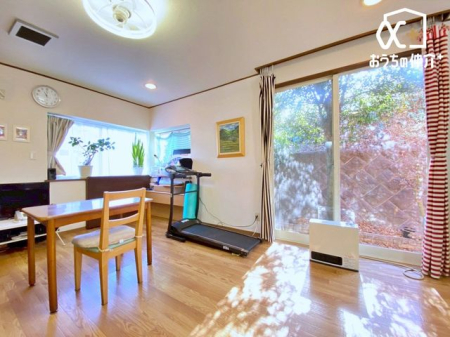 ���r���O ���邢���������������ޗm���́A�����b�N�X�ł�����K��ԁB�Ƒ��݂�Ȃ��S�n�悭�߂����܂��B