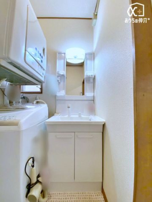 ���ʑ�E���ʏ� �������̂���V���v���ȃf�U�C���B���ʂ̂Ȃ��݌v�ŁA��������Ƃ�����Ԃ����͂̒E�ߏ��B