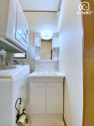 ���ʑ�E���ʏ� �������̂���V���v���ȃf�U�C���B���ʂ̂Ȃ��݌v�ŁA��������Ƃ�����Ԃ����͂̒E�ߏ��B