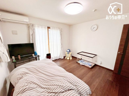 ���̑����� ���r���O