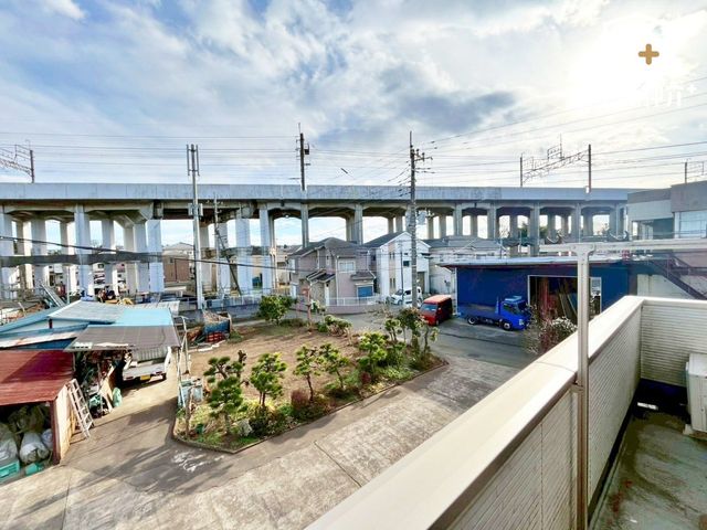 ���̑� �o���R�j�[���猩�n�����i�F�ɂȂ�܂��B���V�C�̗ǂ����́A�󂪂悭�����A�C�����̂�����ԂɂȂ肻���ł��ˁI�z�����Ȃǂ��A���񌻒n�ɂĂ��m���߂��������I���₢���킹���҂����Ă���܂���(^^)/