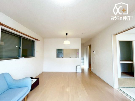 ���r���O �����������Ȃ��烊�r���O�S�̂����n�����Ƃ��o����̂ŁA���q�l���V�񂾂�A�׋����Ă��Ă��ꏏ�ɋ�Ԃ����L�ł��܂�