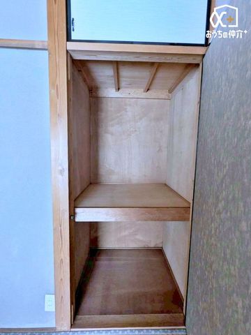 ���[ �S�����ɃN���[�[�b�g�������I���i�g���̂��m���⏬���͂������A�����΂肪���ȋG�ߕ��̂��m���Ȃǂ���������Ǝ��[�B������Ԃ����L�����X�܂ł��g���������������ł���(^^)/