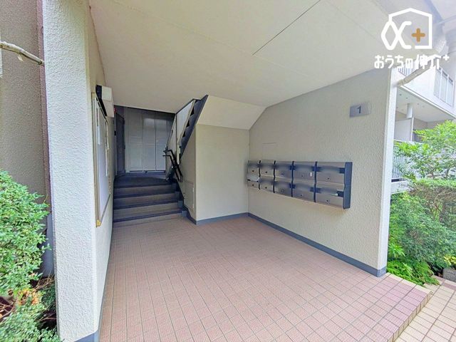 �G���g�����X -