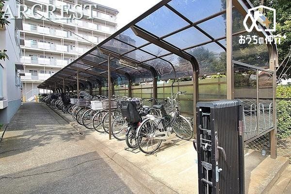 ���̑� ���֏�͉����t���ŉJ�̓��ł��G��邱�ƂȂ����S�ł��B�܂��A�Ă͏����z�˂�������򉻂�����Ă���܂��B