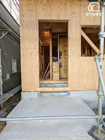 ���� �O���猩�����ւ܂��̗l�q�ł��B���񌻒n�ɑ����^��ł����������������������B