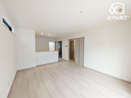 ���r���O -