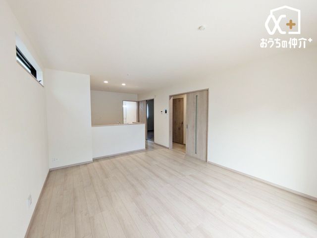 ���r���O -