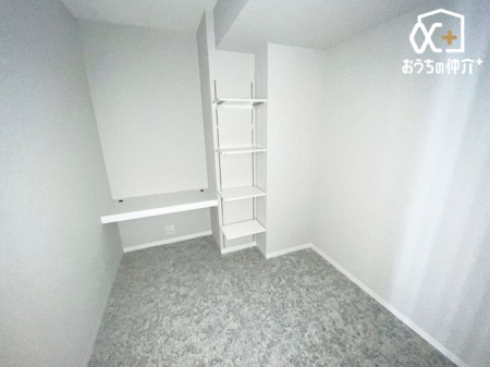 ���̑� �~����̃f�U�C�����̂���G���x�[�^�[�ł��B