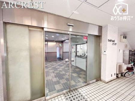 �G���g�����X �Ǘ����s���͂����������̂���G���g�����X�̗l�q�ł��B