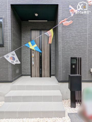 ���� �O���猩�����ւ܂��̗l�q�ł��B���񌻒n�ɑ����^��ł����������������������B