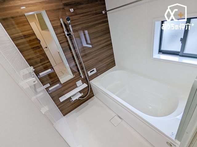 ���� �o�X���[���Ń����b�N�X�o�X�^�C���B�o�X�^�u�ɂ����Ċ����Ȃ���S�Ƒ̂����t���b�V���B����̔�������Ă���鐴�����̂���o�X���[���B