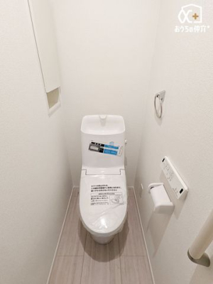 �g�C�� �`Toilet�`�����g���ꏊ�����炱���A�������₨�|�����ȒP�ȃV���v���ȃf�U�C�����̗p���܂����B�ǖʂɒI���������܂��̂ł���������[�����邱�Ƃ��ł��܂��B