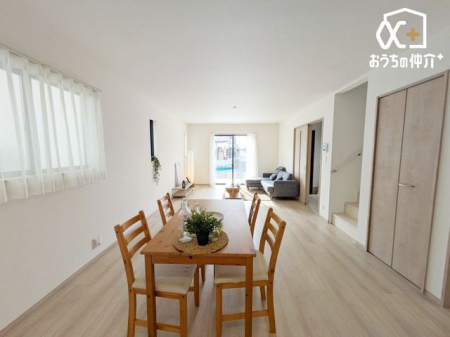 ���r���O -