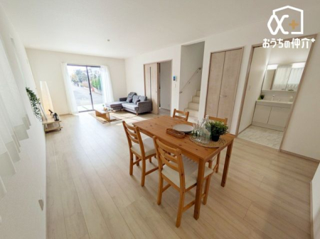 ���r���O -