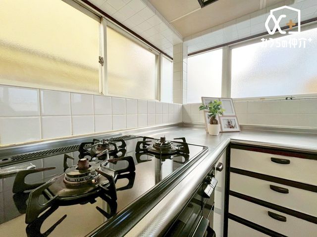 �L�b�`�� ���ۂɌ��n�ɑ����^��ł݂܂��񂩁H�L���ł͂킩��Ȃ������������m���߂��������B���s���ȓ_�̓X�^�b�t�܂ŁA���C�y��!