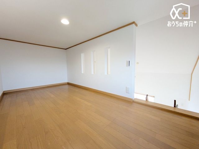 ���[ ���t�g���[�B��������ו������[�u�o���܂��B