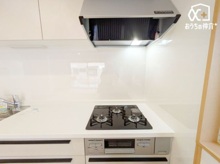 �L�b�`�� 3���R�����̗l�q