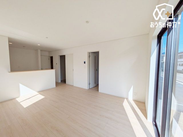 ���r���O -