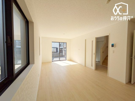 ���r���O -