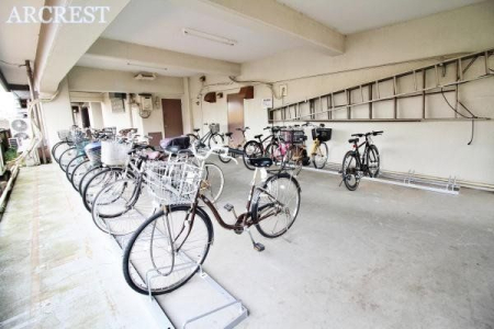 ���̑� �����t���̒��֏�