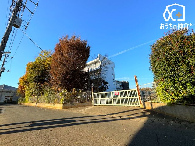 ���ӊ� ����s�����R�P�u���w�Z �k��27���B�����r�ܐ��u���R���u�w�v�߂��̍L�X�Ƃ����~�n�����钆�w�Z�ł������܂��B���ӂ���̕]�����ǂ��ł��I 2110m