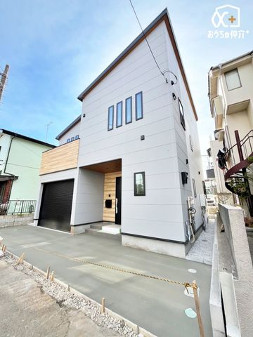 ���n�O�ώʐ^ ���ԂƂƂ��ɕ�炷���߂̃K���[�W�t���V�z�ˌ��B��Ɠ���𗼗��ł���A�������̊O�σf�U�C���ł��B