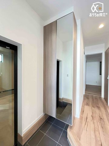 ���[ ���ւɂ��鉺�ʔ��̗l�q�B����������Őg�����Ȃ݃`�F�b�N���ł��܂��ˁB