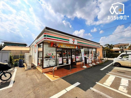 ���ӊ� �Z�u��-�C���u�� �O�F�|�ԑ�X �k��5���B�c�Ǝ��ԁF24���� ���ԏ�F�L 380m