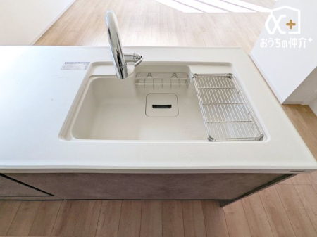 �L�b�`�� �����������̂���V���N�B�L�߂̃{�E���Ő􂢕������₷���A�q���I�ň��S�B�����̃��C���[�o�X�P�b�g���֗��B�r�����܂ŃX�b�L�������Ă��āA�����̉Ǝ������K�ɐi�݂����B