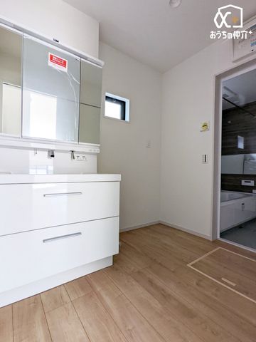 ���ʑ�E���ʏ� ����������ʕ����ǍD�ȃ����h���[�X�y�[�X�ł��B