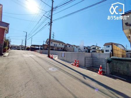 ���n�O�ώʐ^ ���Ԓʂ�̏��Ȃ��O�ʓ��H�ł��B