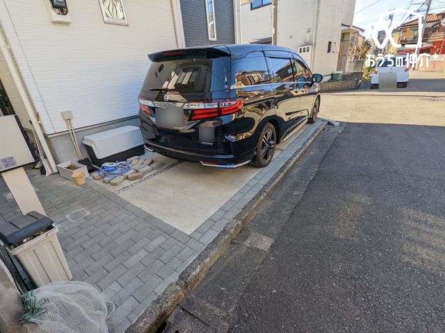  �J�[�X�y�[�X��2�䂠��B���]�Ԃ��߂�X�y�[�X�Ƃ��Ă����p���������܂��B���Ԃł̗��q�ɂ��Ή��ł��܂��I