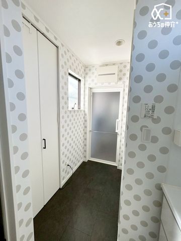 ���ʑ�E���ʏ� �X�b�L���Ƃ����E�߃X�y�[�X�ł��B�\���ȍL��������A�����̂������A���|�����y�X���Ȃ������ł��ˁI