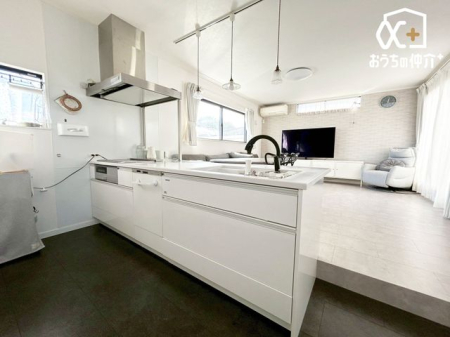 �L�b�`�� �l�C�̑Ζʃ^�C�v�̃I�[�v���L�b�`���I�z�V�����₷�����H���̏������Еt�����͂��ǂ�܂��B���������Ȃ��烊�r���O�����n���A���q�l���V�ԗl�q�����������A�h��̃A�h�o�C�X���ł��܂��ˁB