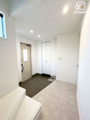 ���� �L�X�Ƃ������ւ����͓I�ł��B���Ƒ��݂Ȃ��񂪋C�����悭�A���Ă������ԂƂȂ��Ă���܂��B���[�͂̂���SIC�́A���֎��肪�X�b�L���ƕЕt���̂����ꂵ���|�C���g�ł��ˁB